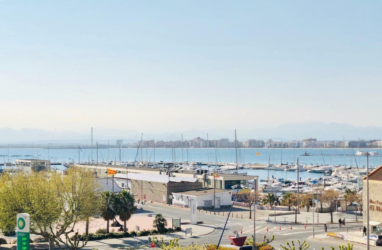 Roc Mar 3 3D - Apartamento Cerca Del Centro Y De La Playa - Terraza Con Vistas Al Mar Y Al Puerto Roses Luaran gambar